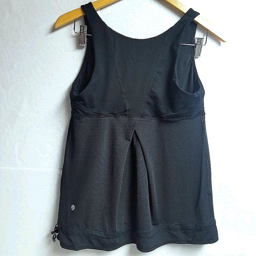 Lululemon Athletica Black/White Pinstriped Tank 10